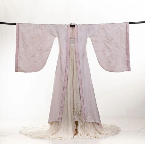 電視劇中的唐宋服飾展 在長(zhǎng)寧展出